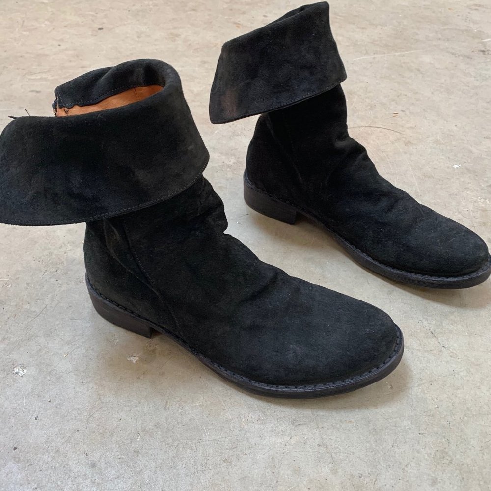Fiorentini and Baker  Black Suede 'Ella" size 42.